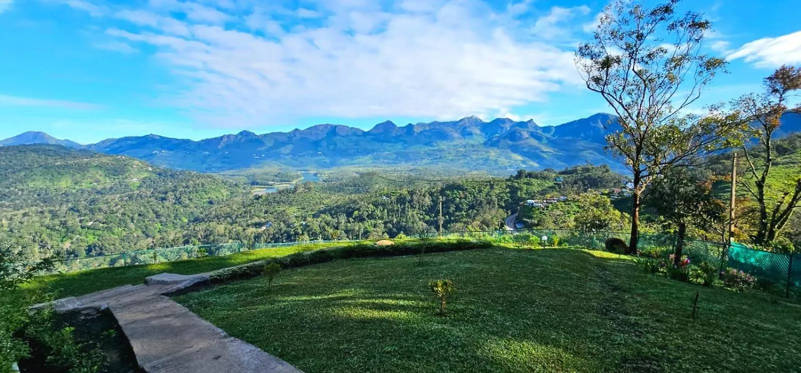 Homestay Wild Lily Apartment Pooppara